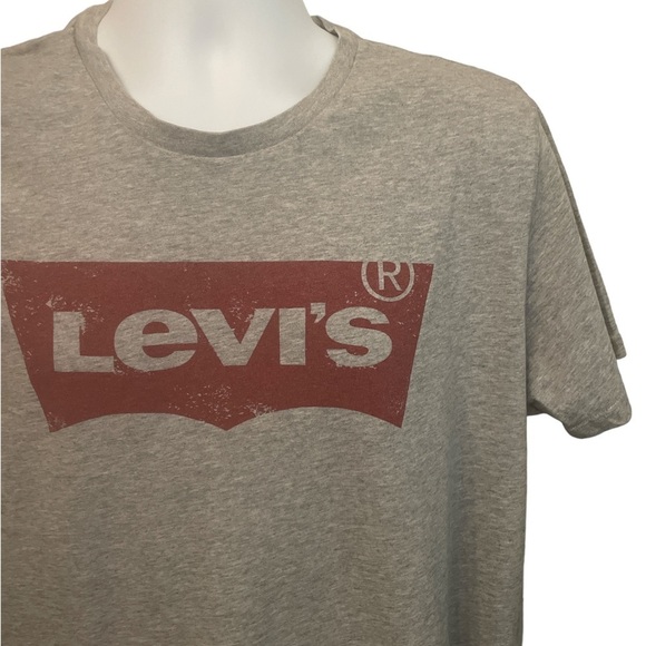 Levi’s men short sleeve tshirt size XL - Picture 2 of 3